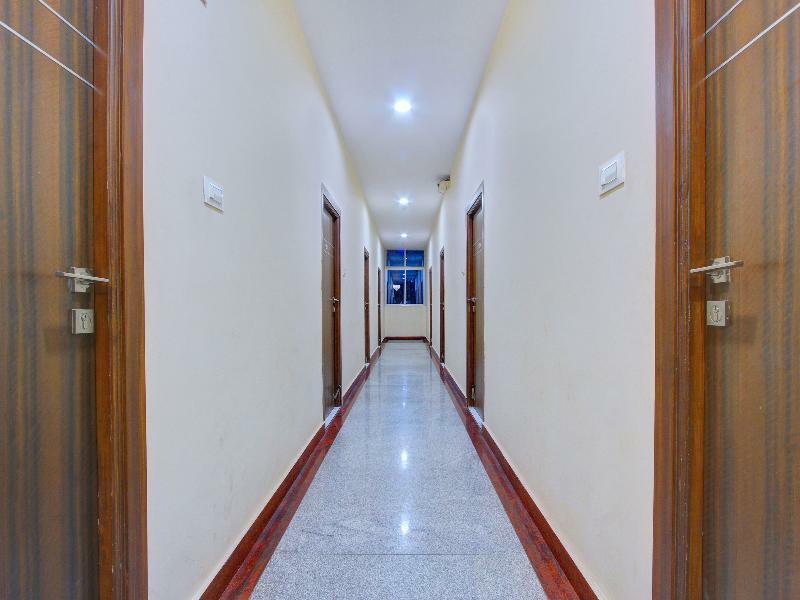 Hotel Oyo 7627 Royal Plaza Hajdarábád Exteriér fotografie